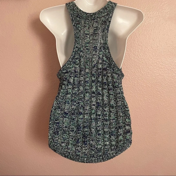 Club Monaco Open Knit Sleeveless Sweater - Picture 4 of 5